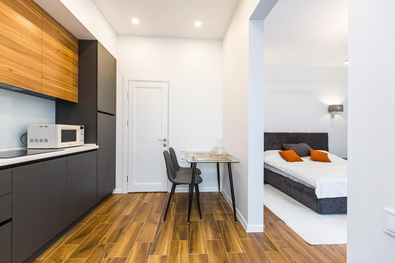 3 Vodna Apartment 利沃夫 外观 照片