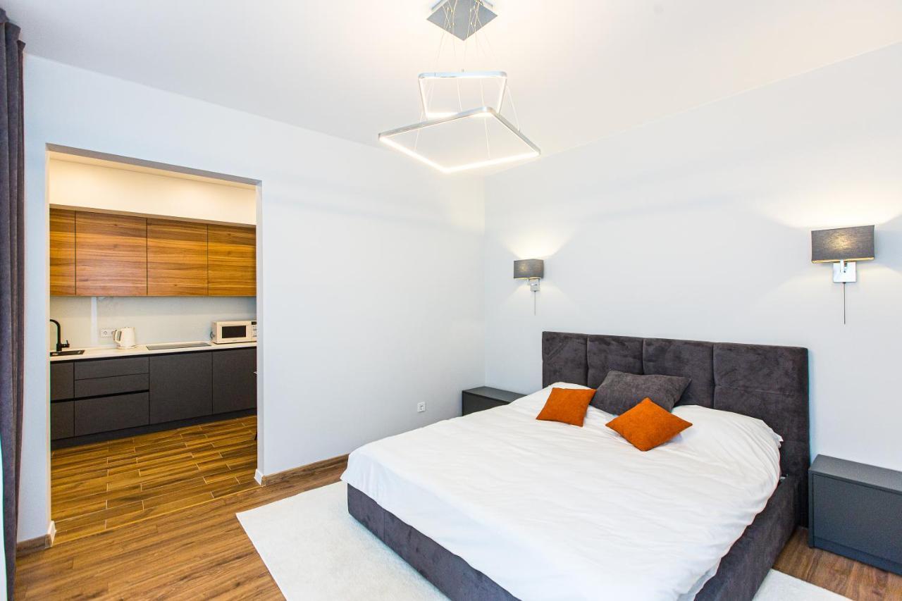 3 Vodna Apartment 利沃夫 外观 照片