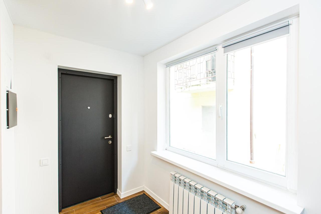 3 Vodna Apartment 利沃夫 外观 照片