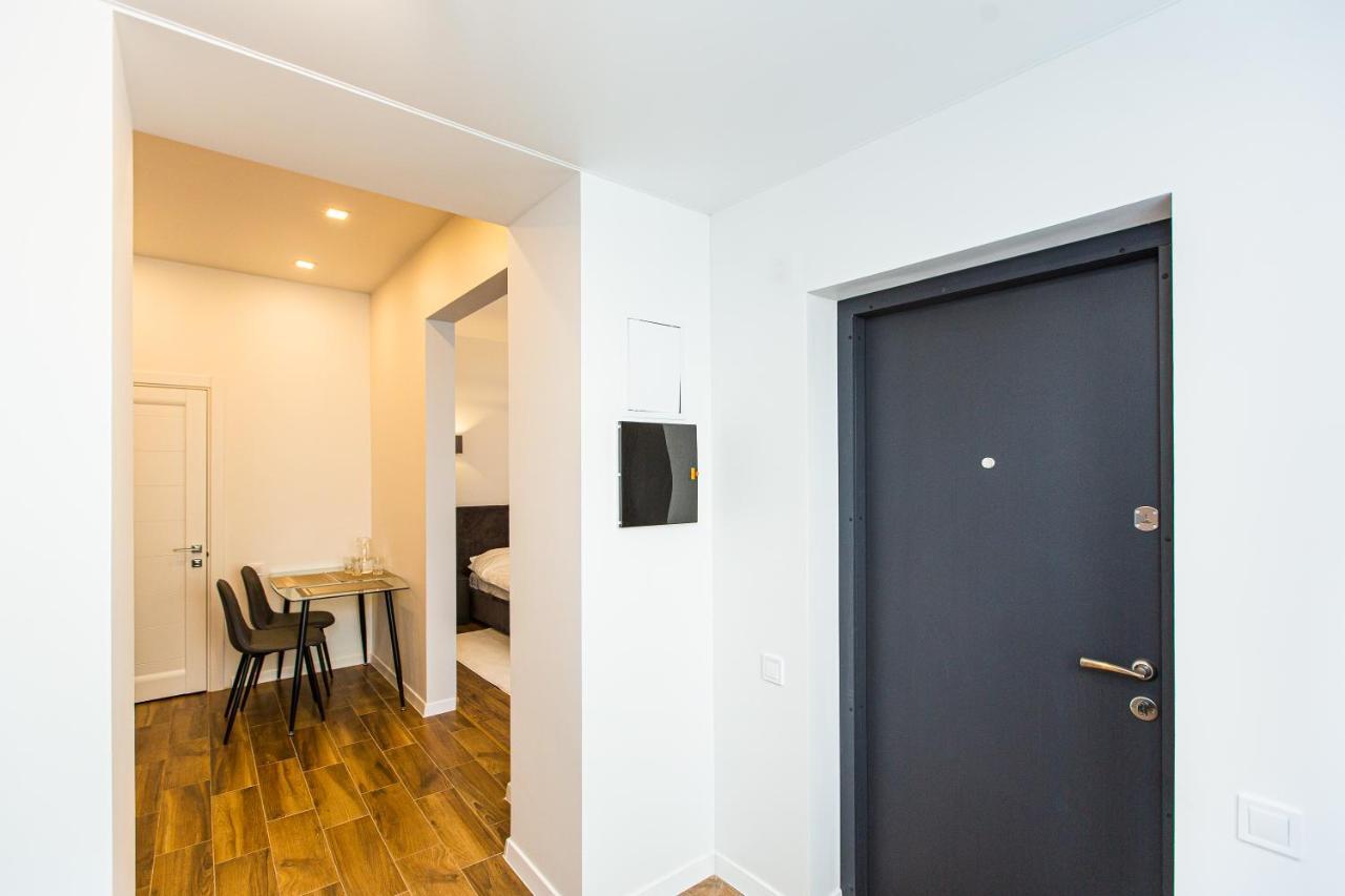 3 Vodna Apartment 利沃夫 外观 照片