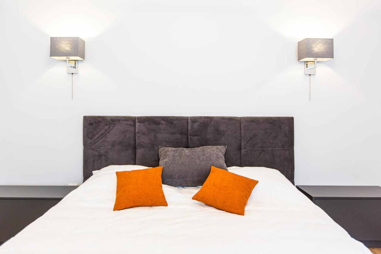3 Vodna Apartment 利沃夫 外观 照片